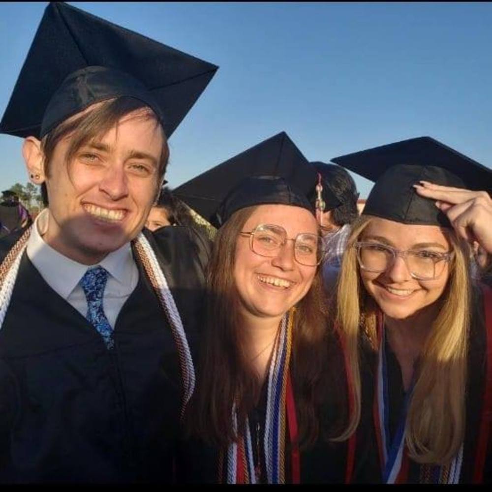 Meet your Posher, Kena